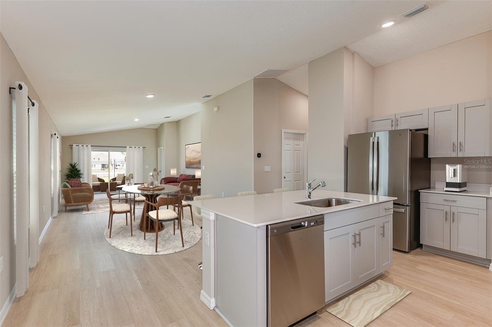 15250 MAUDE LANDING LOOP — photo 4
