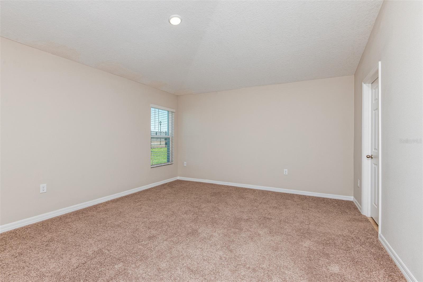 15250 MAUDE LANDING LOOP — photo 16