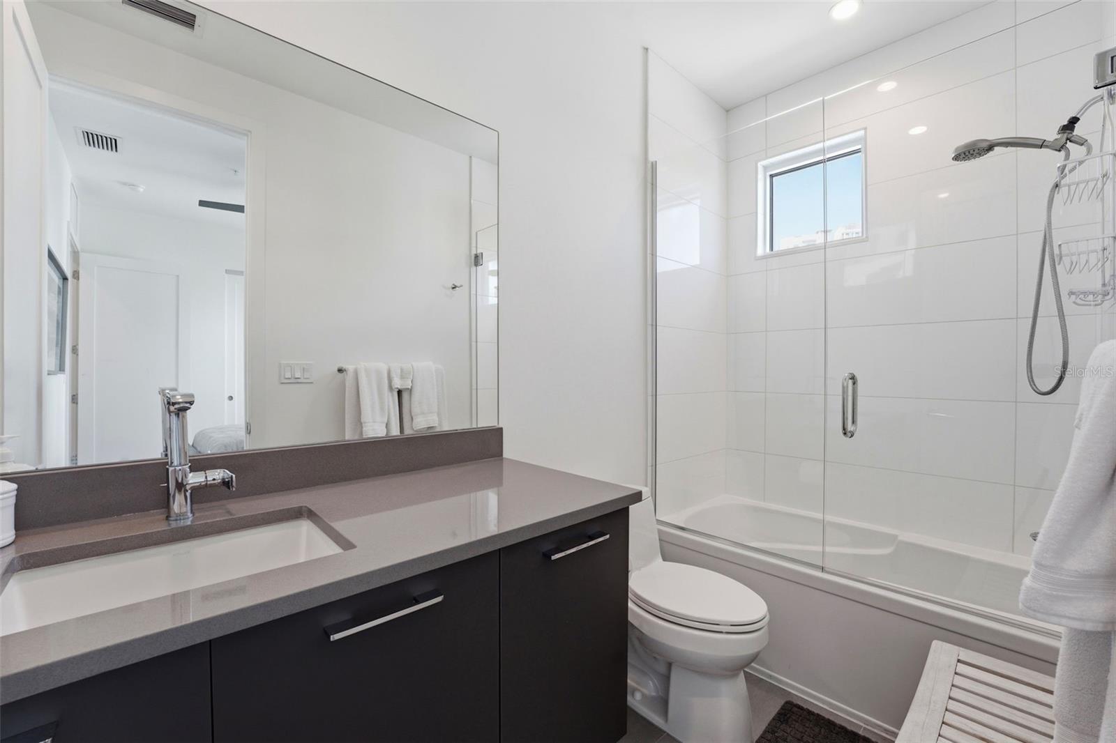 620 RAWLS AVE — photo 29