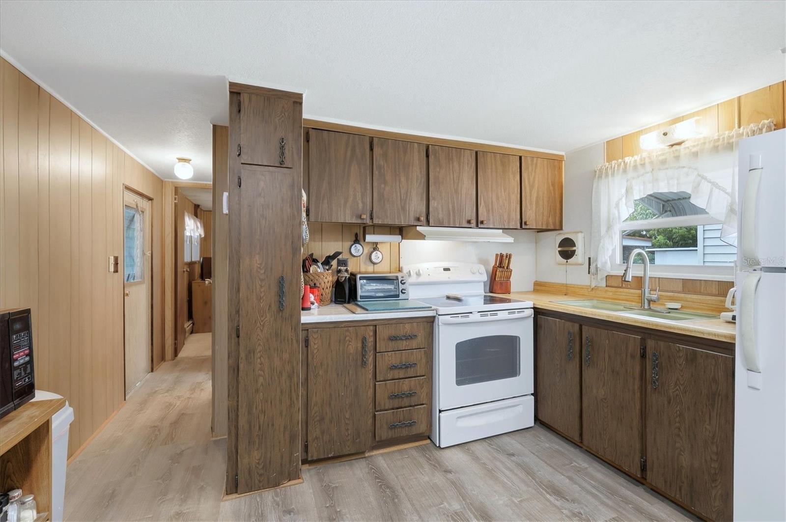 1112 46TH AVENUE DR E — photo 12