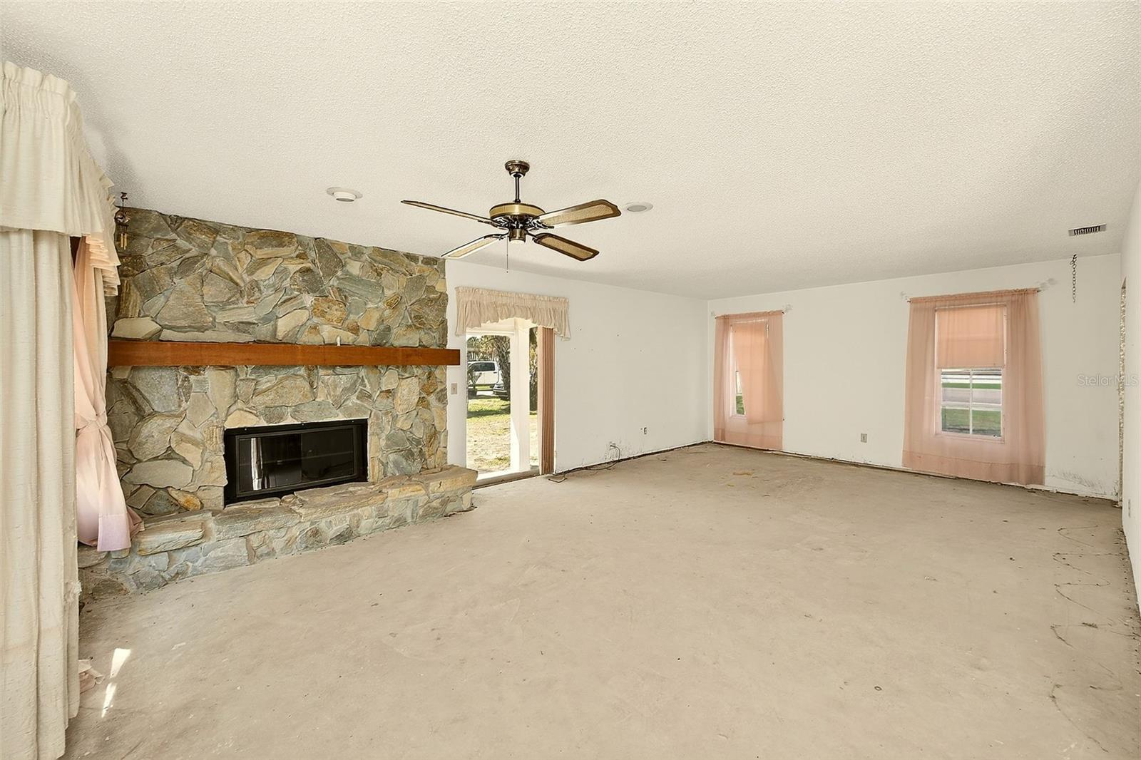 205 GULF BLVD — photo 8