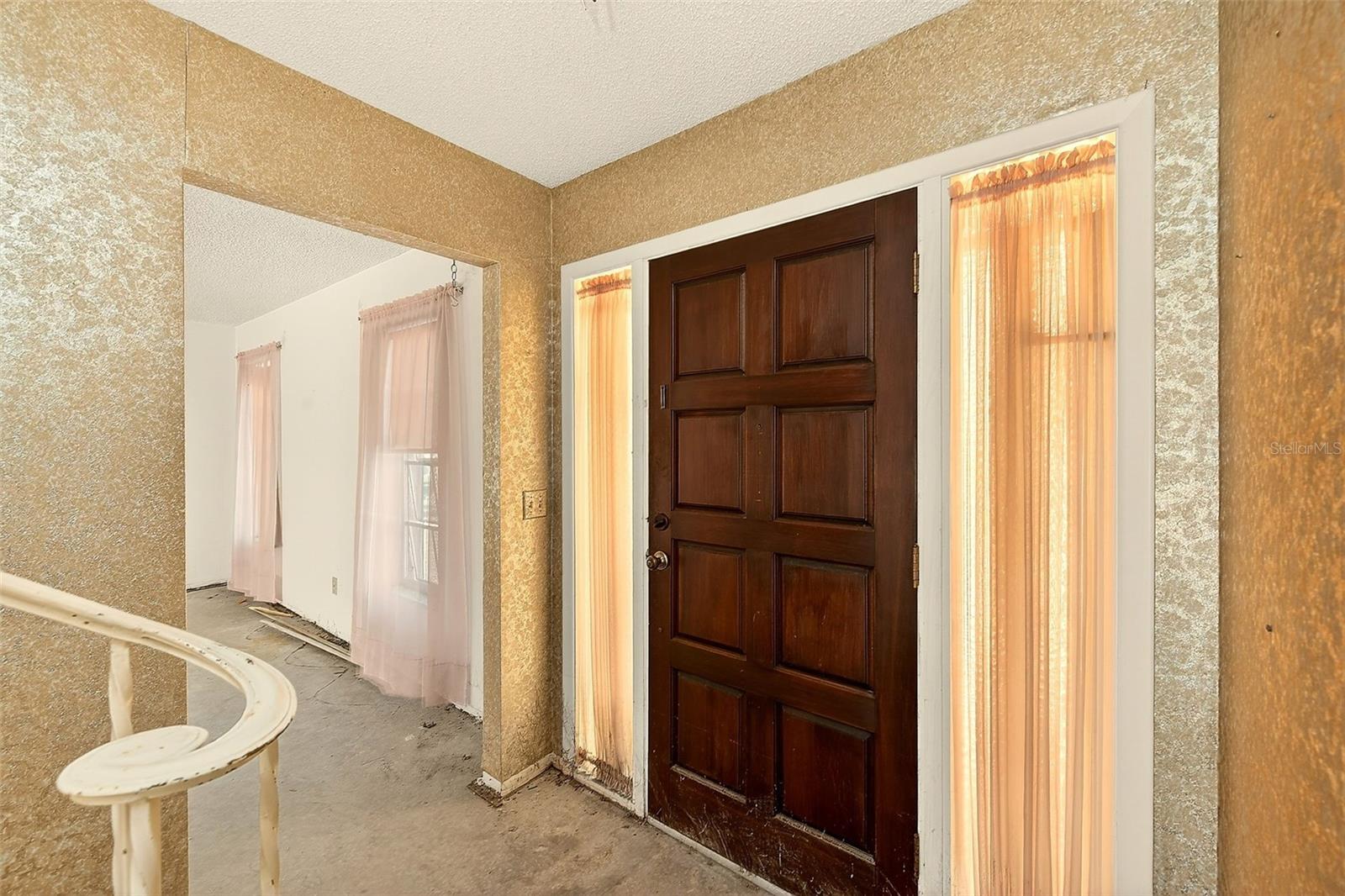 205 GULF BLVD — photo 3