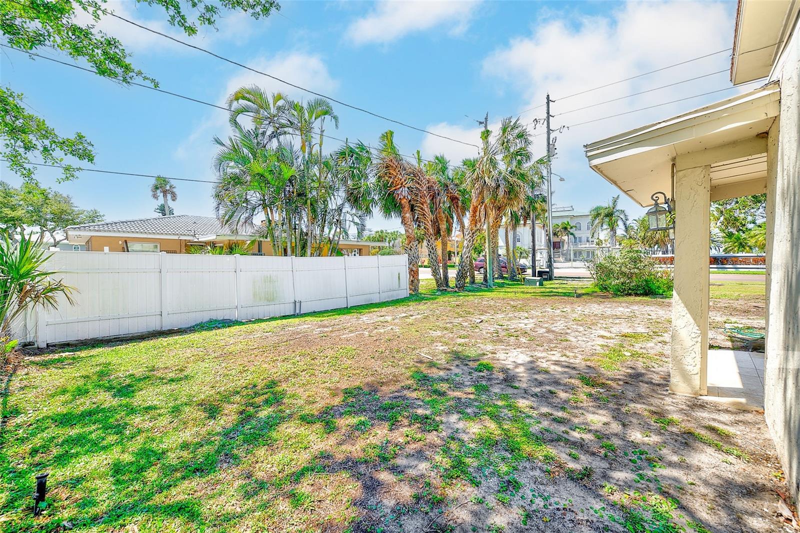 205 GULF BLVD — photo 39