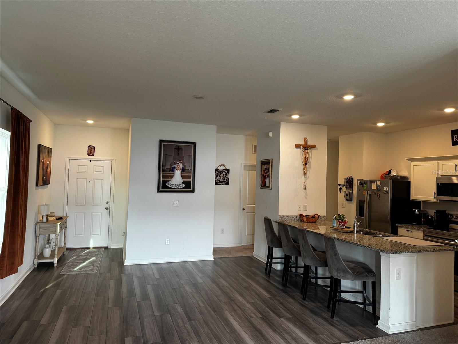 927 KELLY FERN LOOP — photo 2