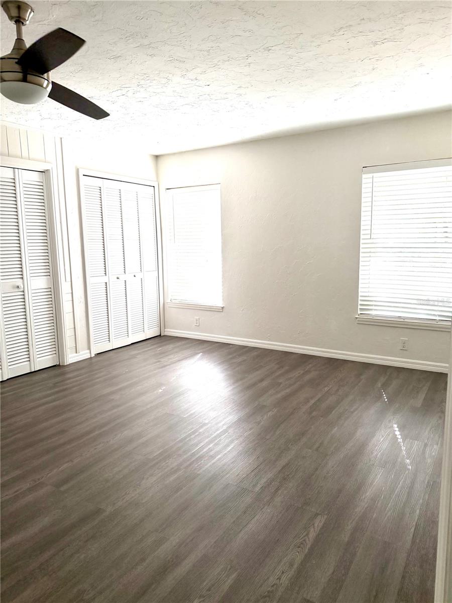 2419 WELLS AVENUE — photo 20