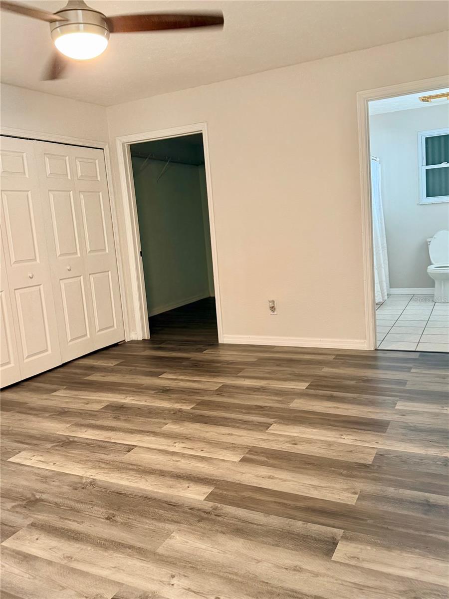 2419 WELLS AVENUE — photo 14