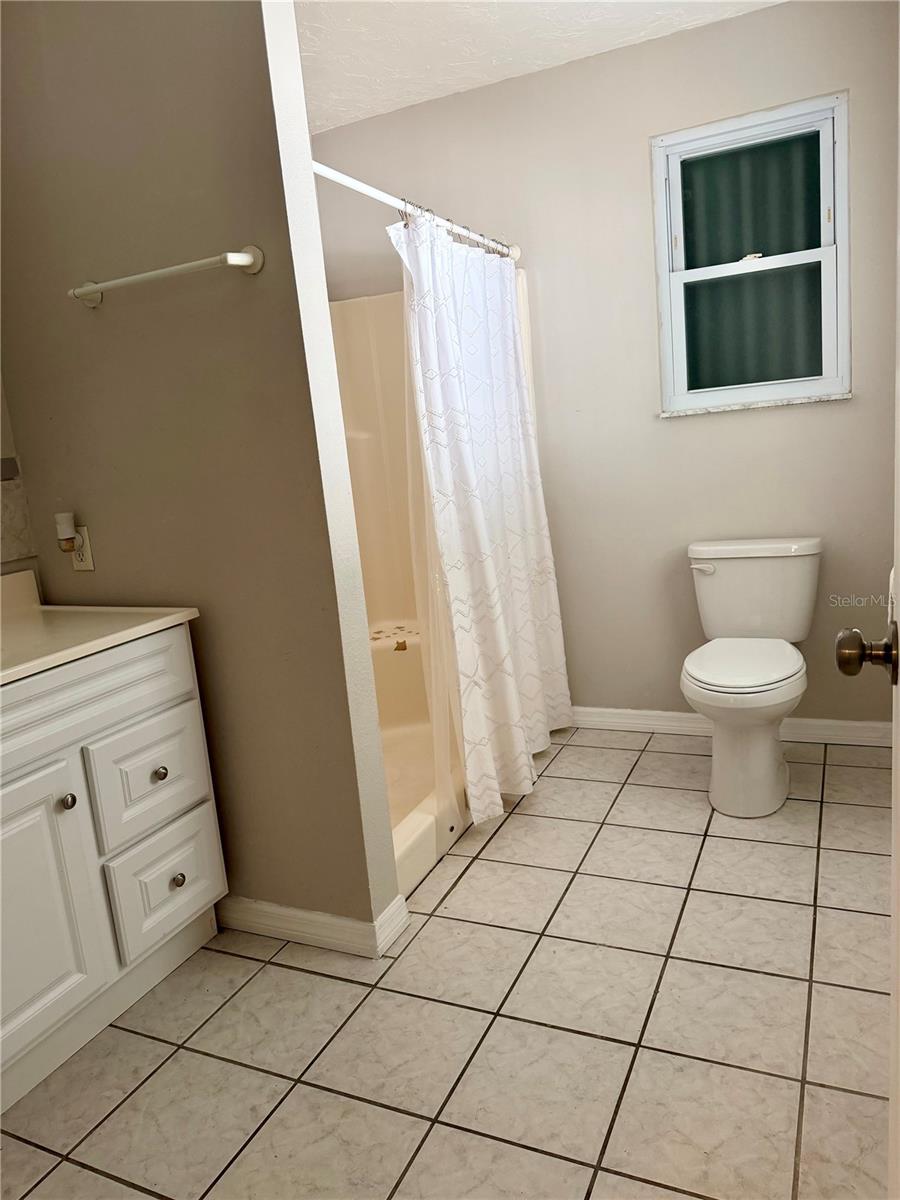2419 WELLS AVENUE — photo 17