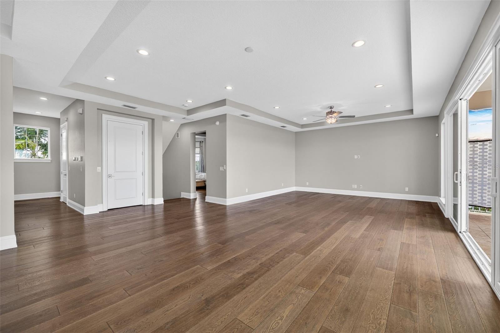 13 TREASURE LN — photo 25