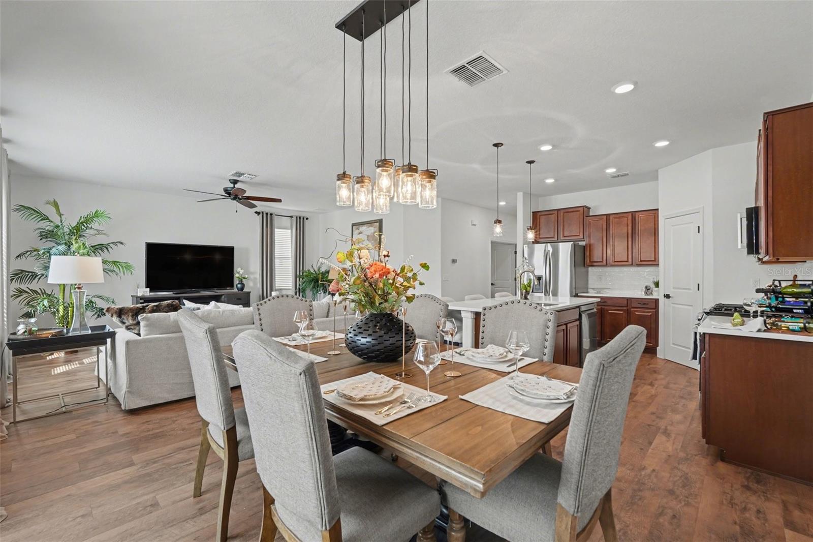 8165 FAIRE FROST LN — photo 17