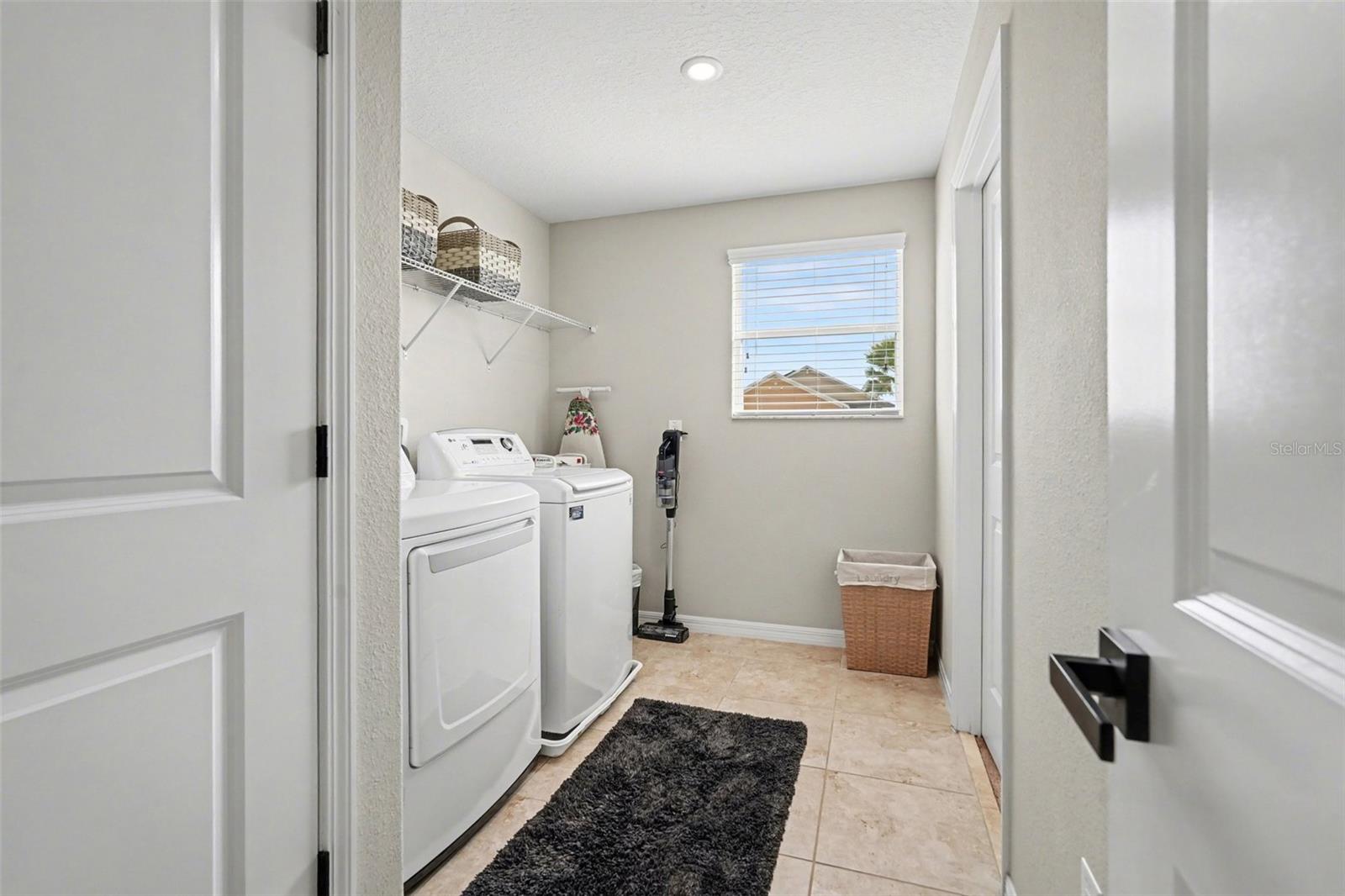 8165 FAIRE FROST LN — photo 39