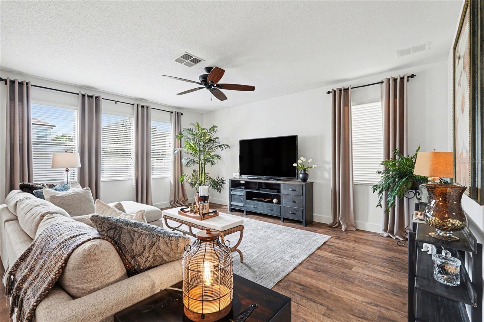 8165 FAIRE FROST LN — photo 9
