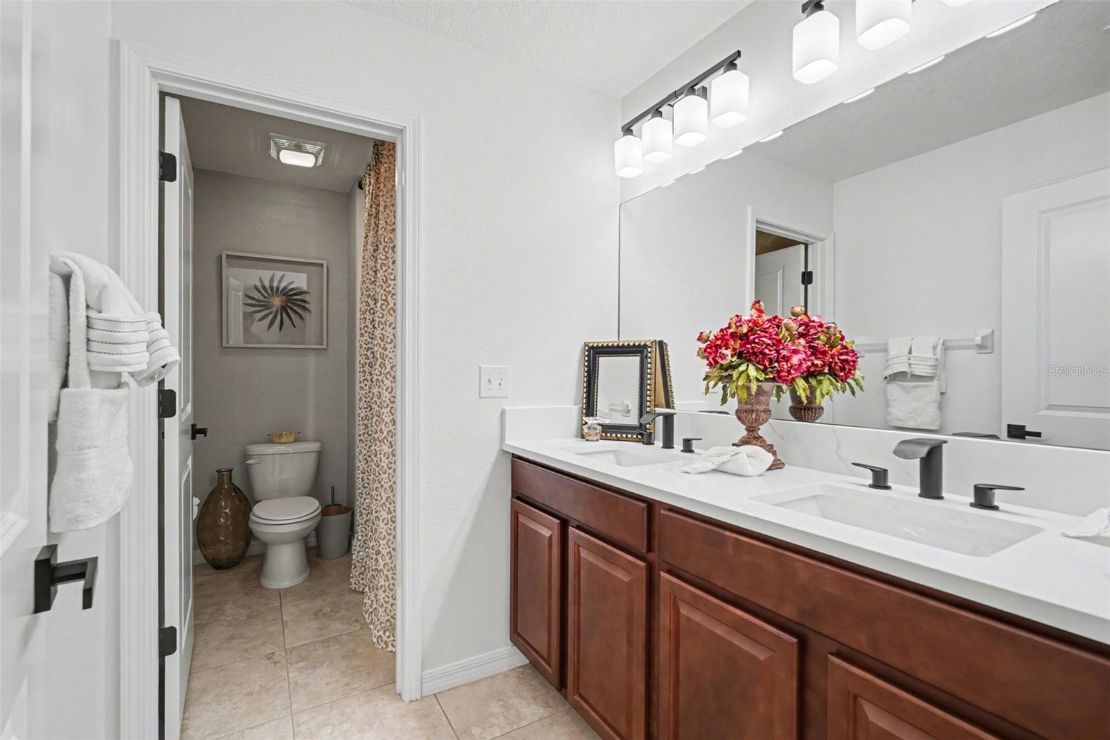8165 FAIRE FROST LN — photo 37