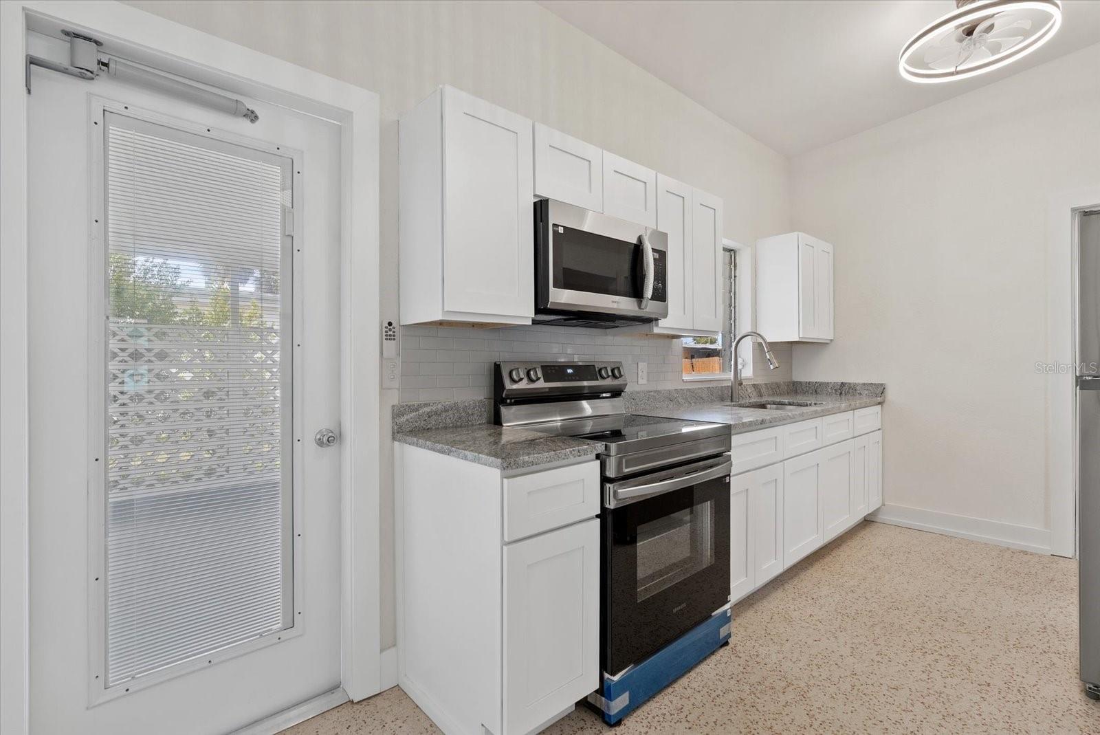 6019 MERRIL ST — photo 11