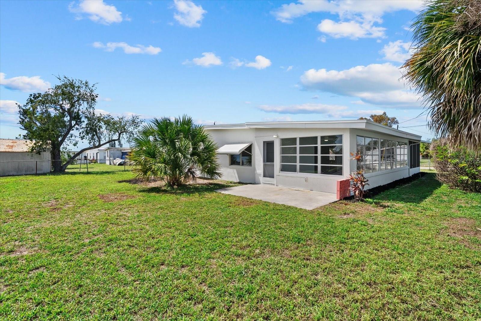 6019 MERRIL ST — photo 32