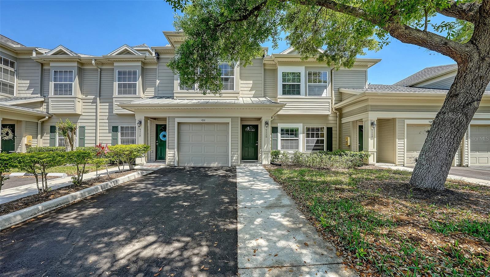 7721 PLANTATION CIR — photo 2