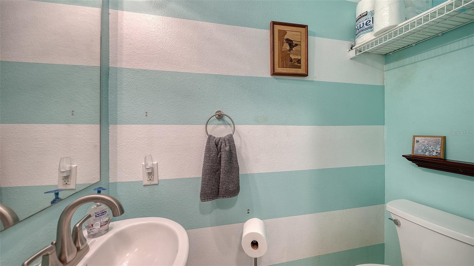 7721 PLANTATION CIR — photo 25