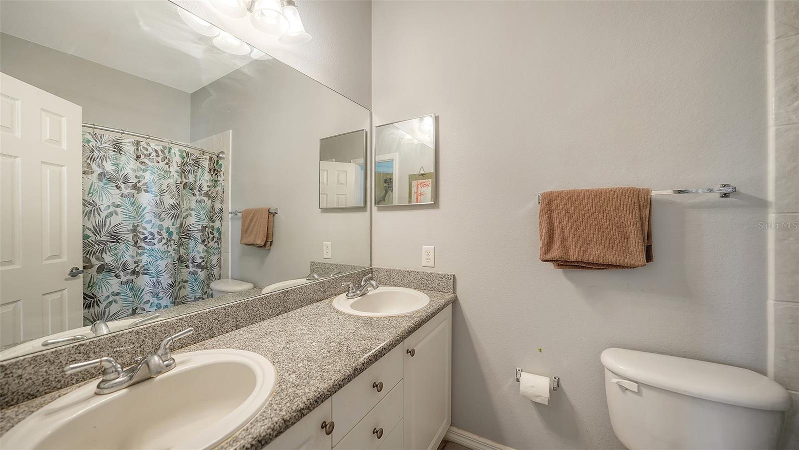 7721 PLANTATION CIR — photo 17