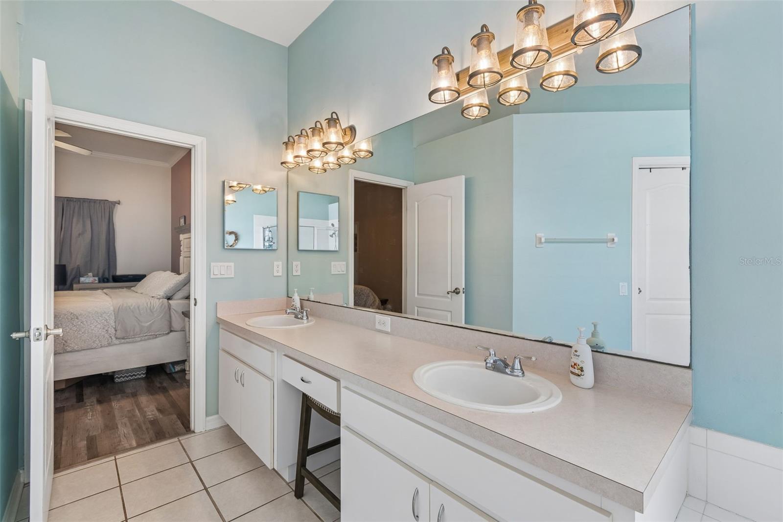 5323 BOLD VENTURE PL — photo 38