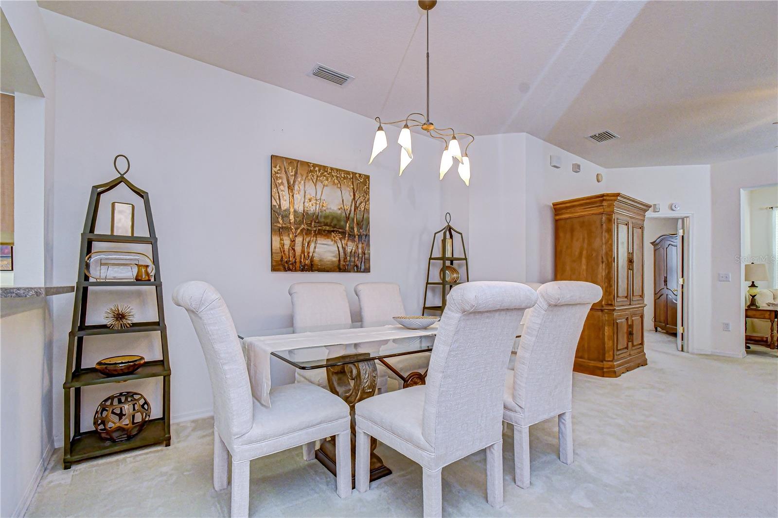 1832 SASSAFRAS DR — photo 32