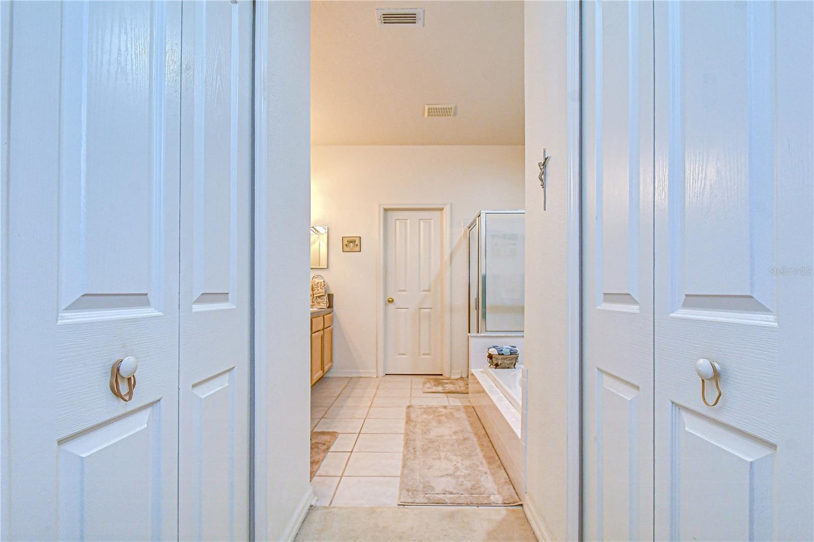 1832 SASSAFRAS DR — photo 47
