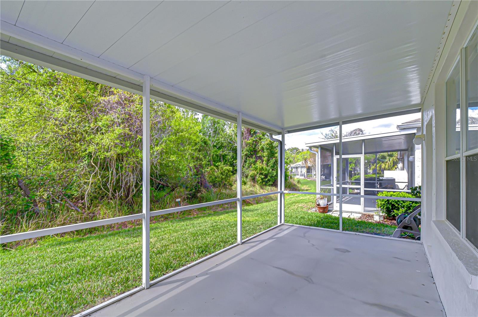 1832 SASSAFRAS DR — photo 59
