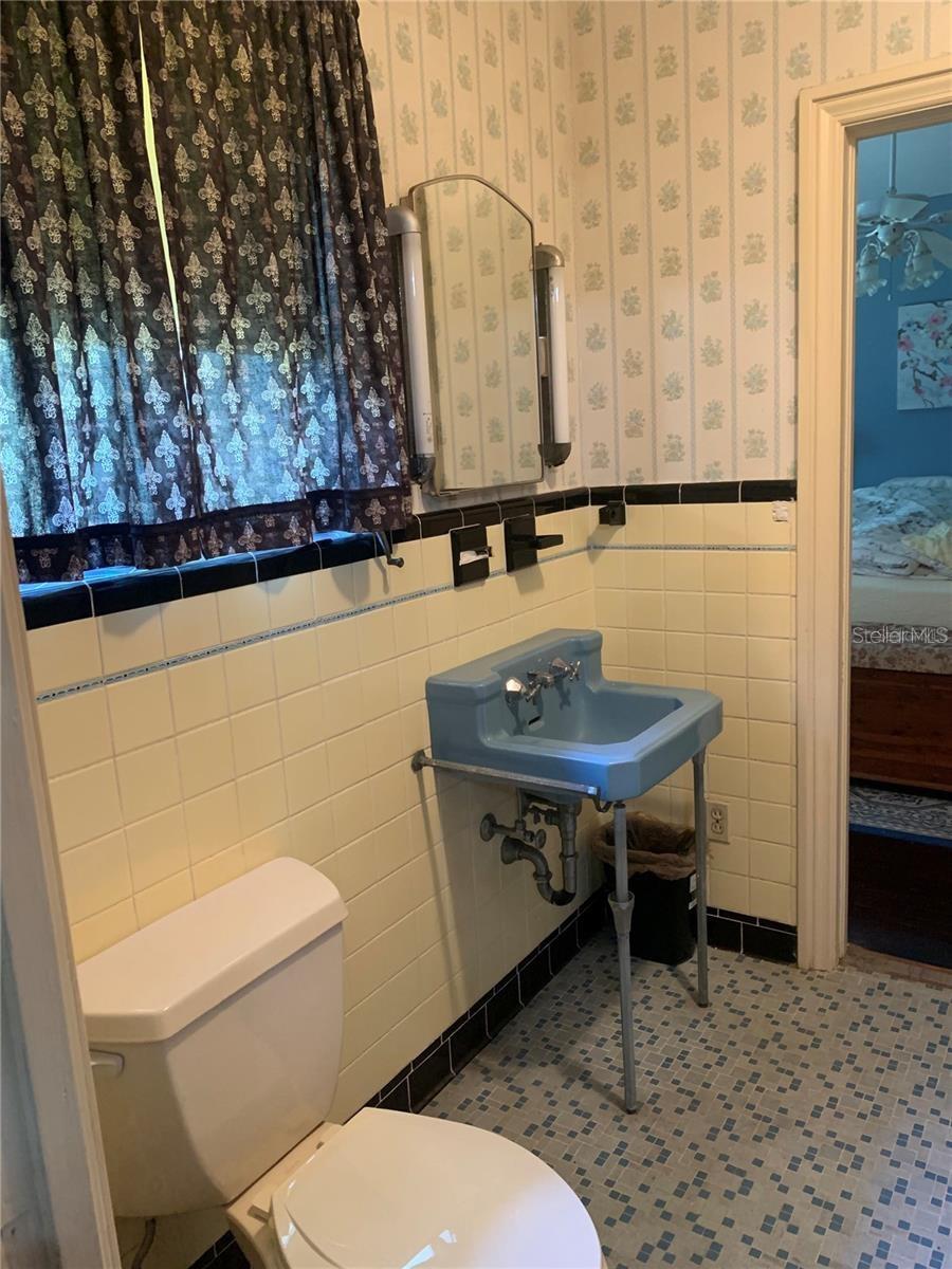 750 CHARLIE TAYLOR RD — photo 14