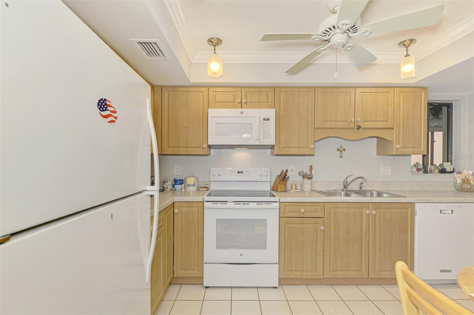 796 CAPRI ISLES BLVD #130 — photo 21