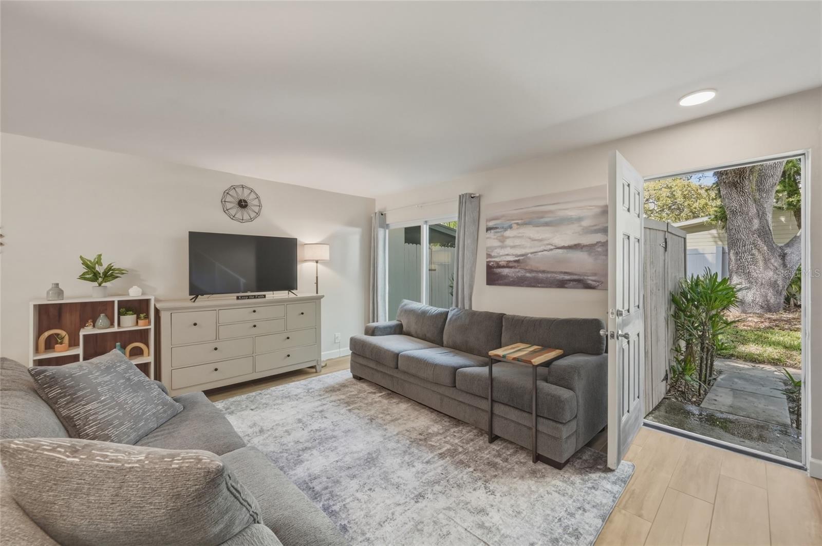 7912 CEDAR DR #7912 — photo 11