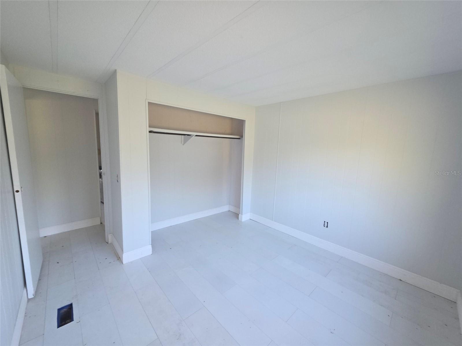 37414 NORTHSIDE DR — photo 7