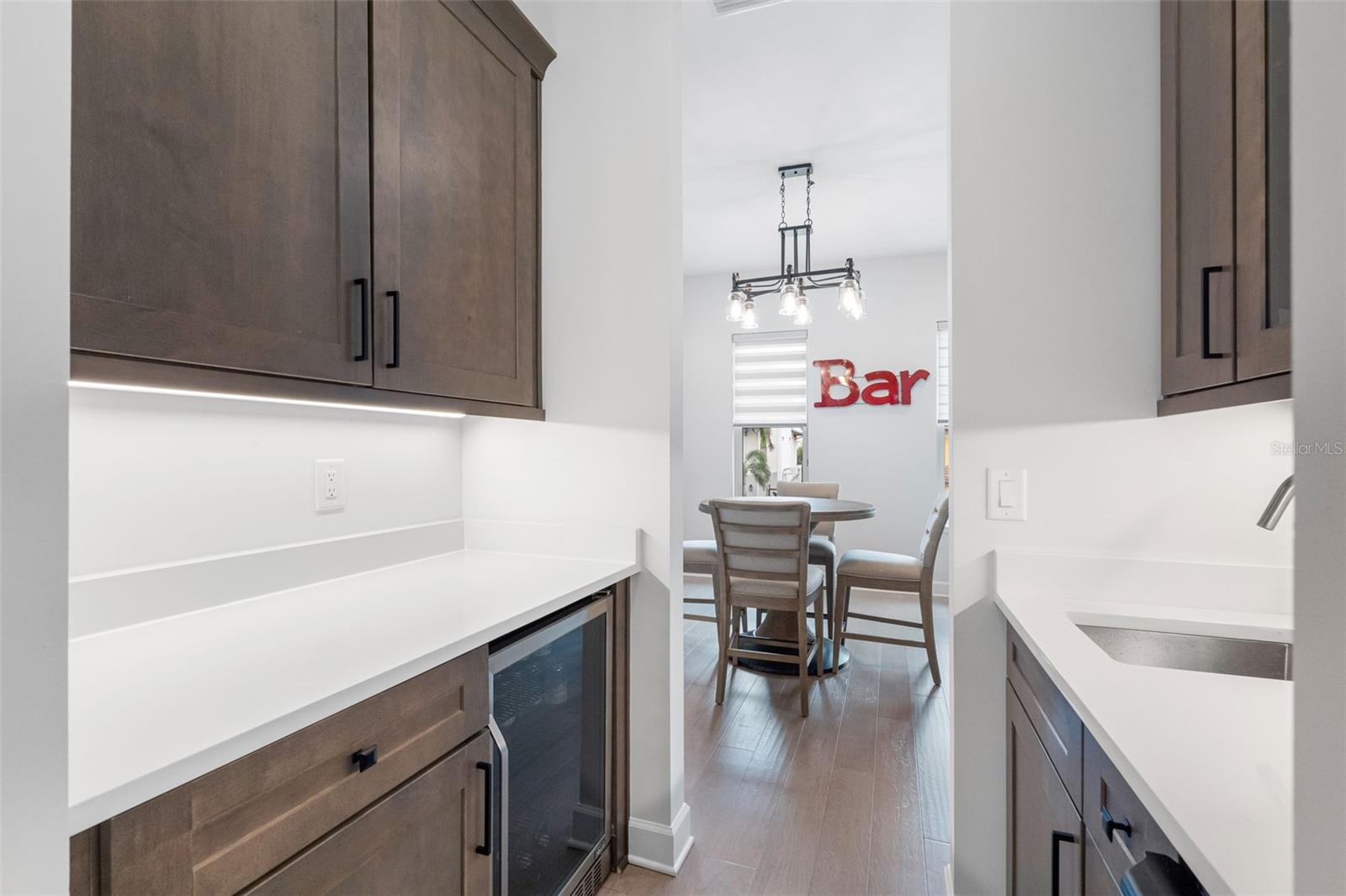 124 FOREST HILLS DR — photo 14