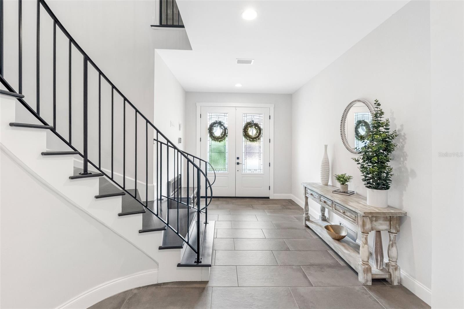 124 FOREST HILLS DR — photo 83