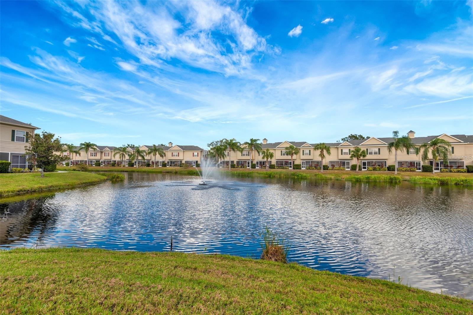 7698 PLANTATION CIR — photo 33