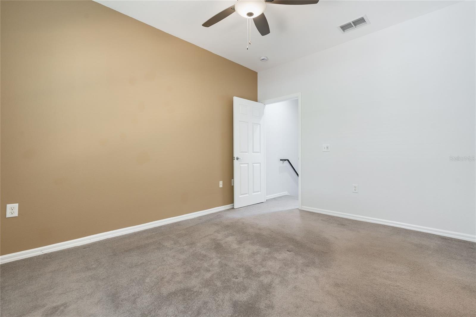 7698 PLANTATION CIR — photo 17