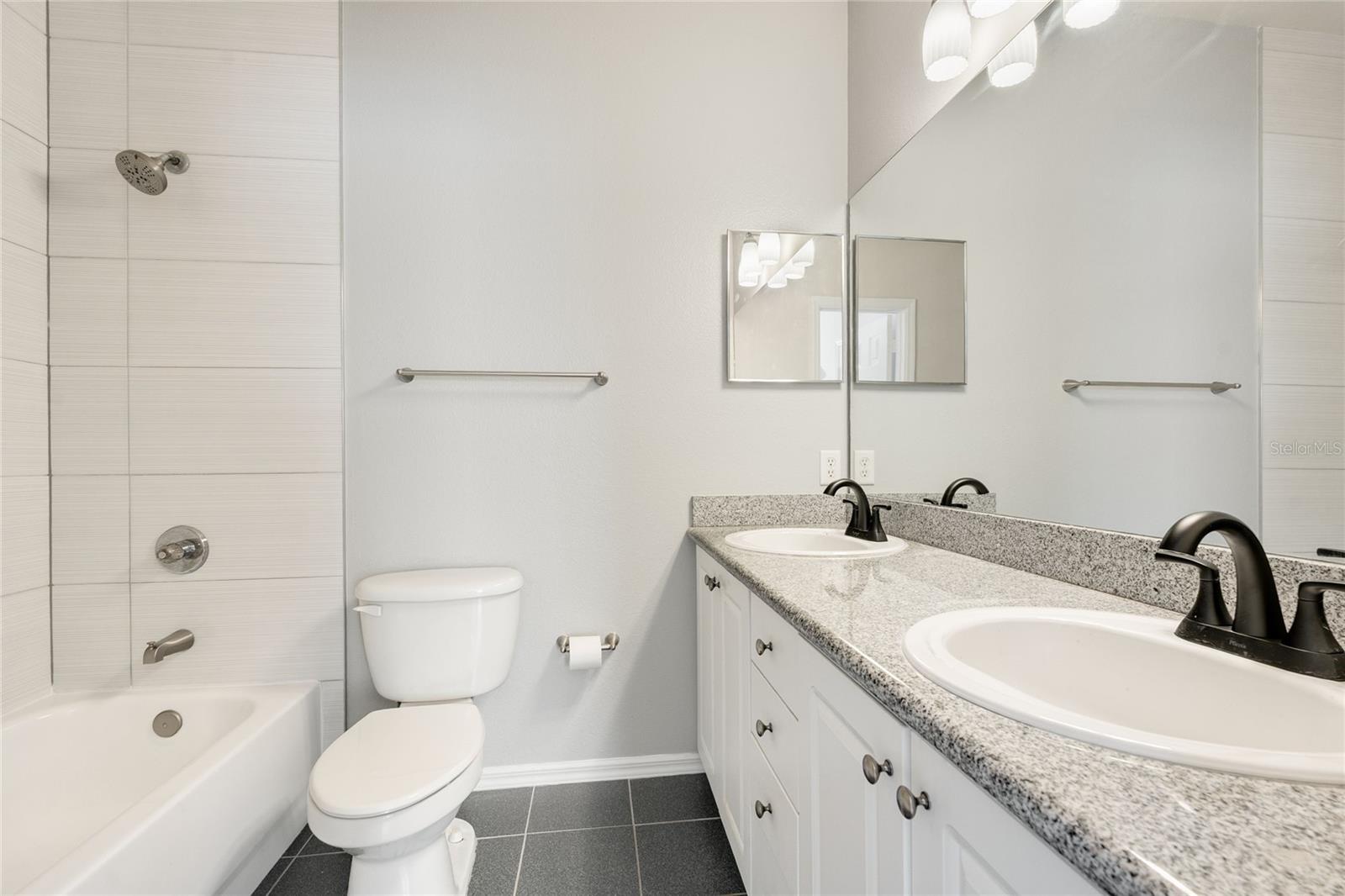 7698 PLANTATION CIR — photo 22