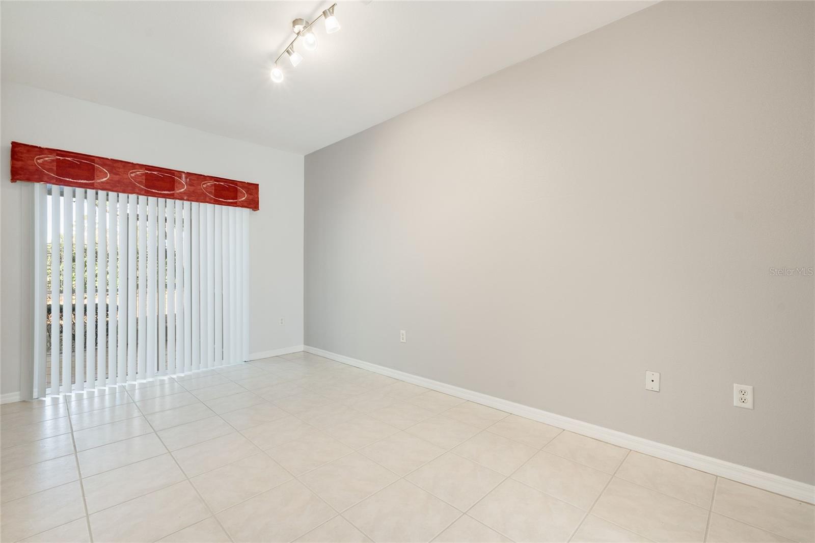 7698 PLANTATION CIR — photo 13