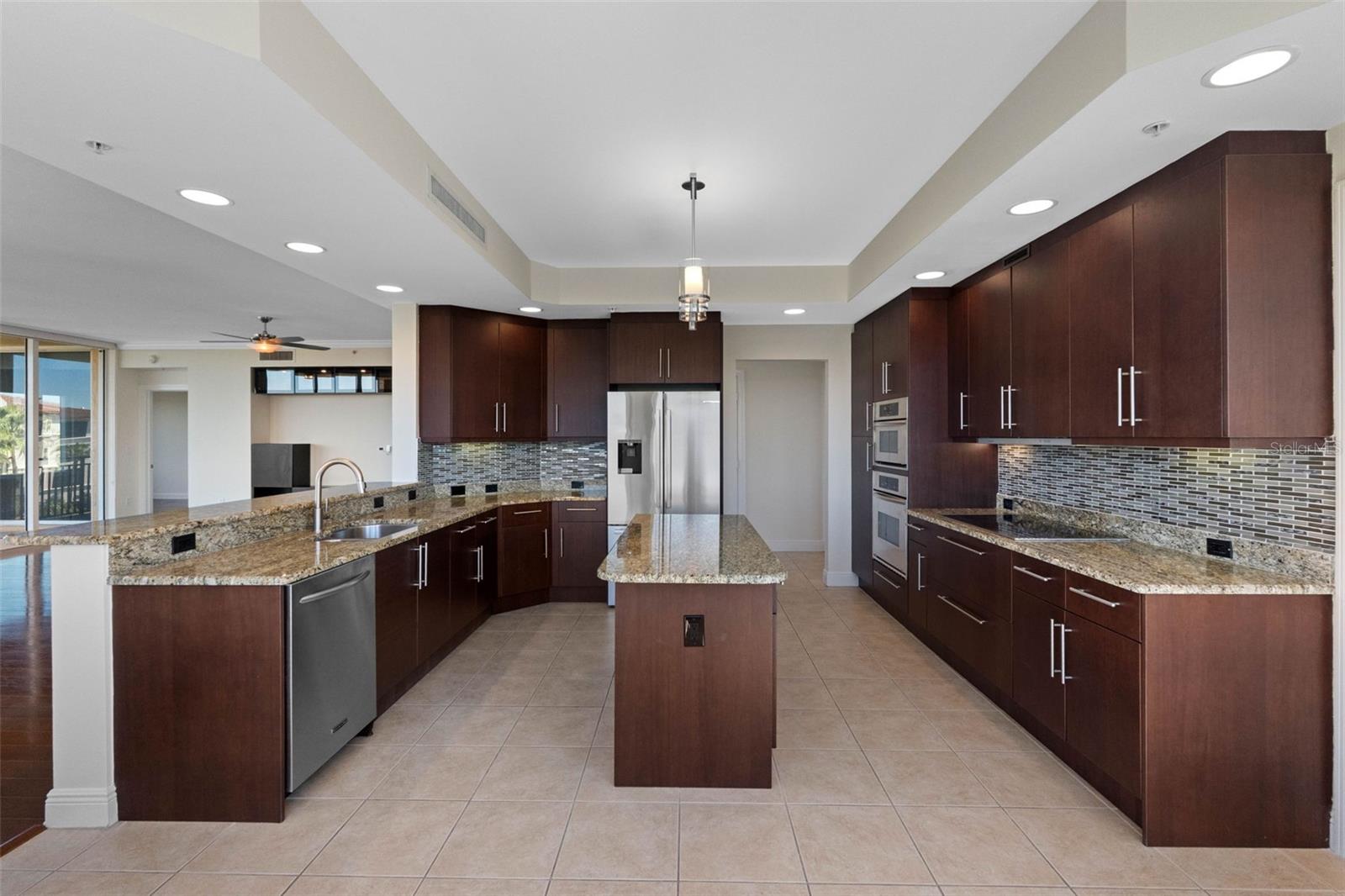 5823 BOWEN DANIEL DR #401 — photo 19