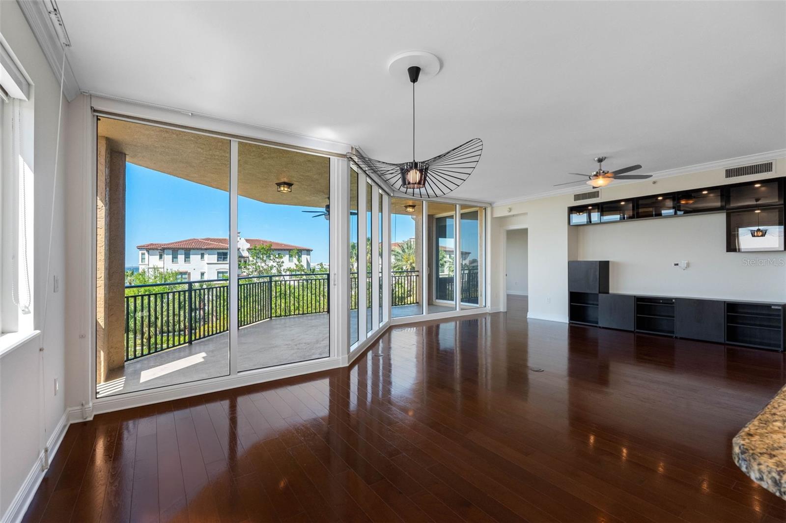 5823 BOWEN DANIEL DR #401 — photo 10
