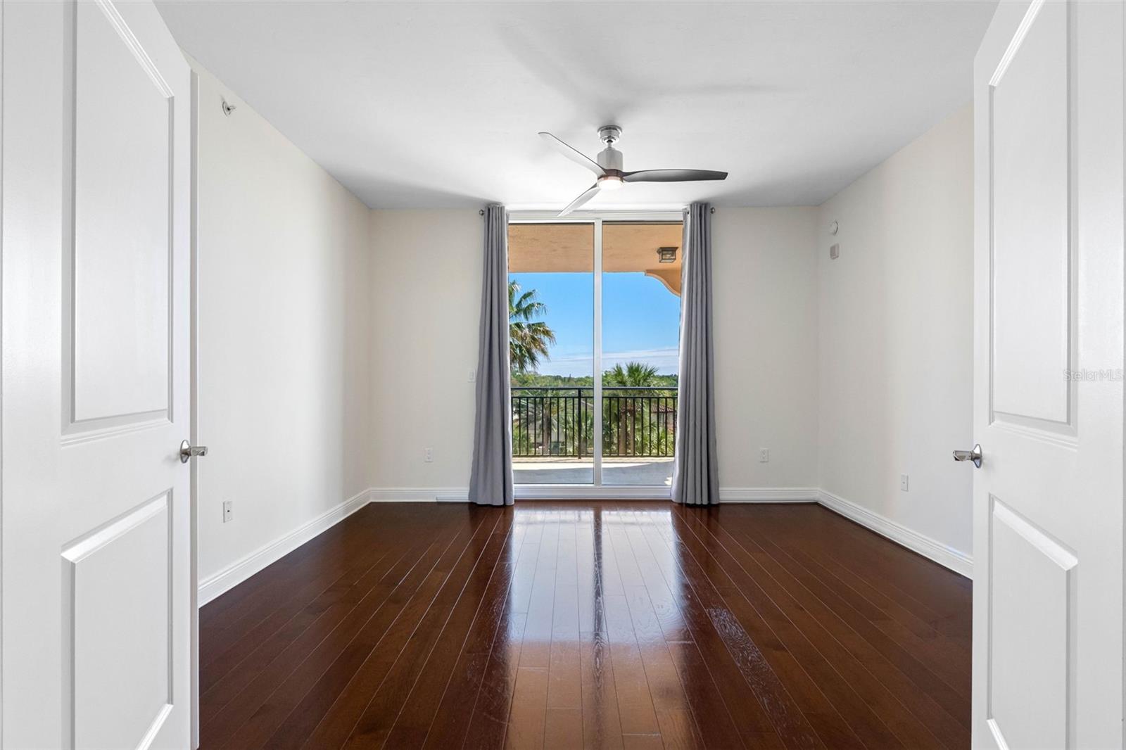 5823 BOWEN DANIEL DR #401 — photo 40