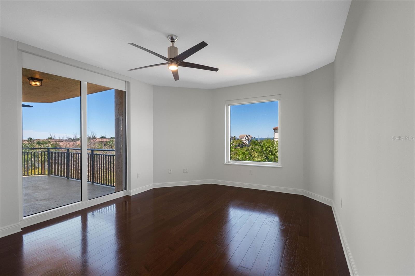 5823 BOWEN DANIEL DR #401 — photo 33