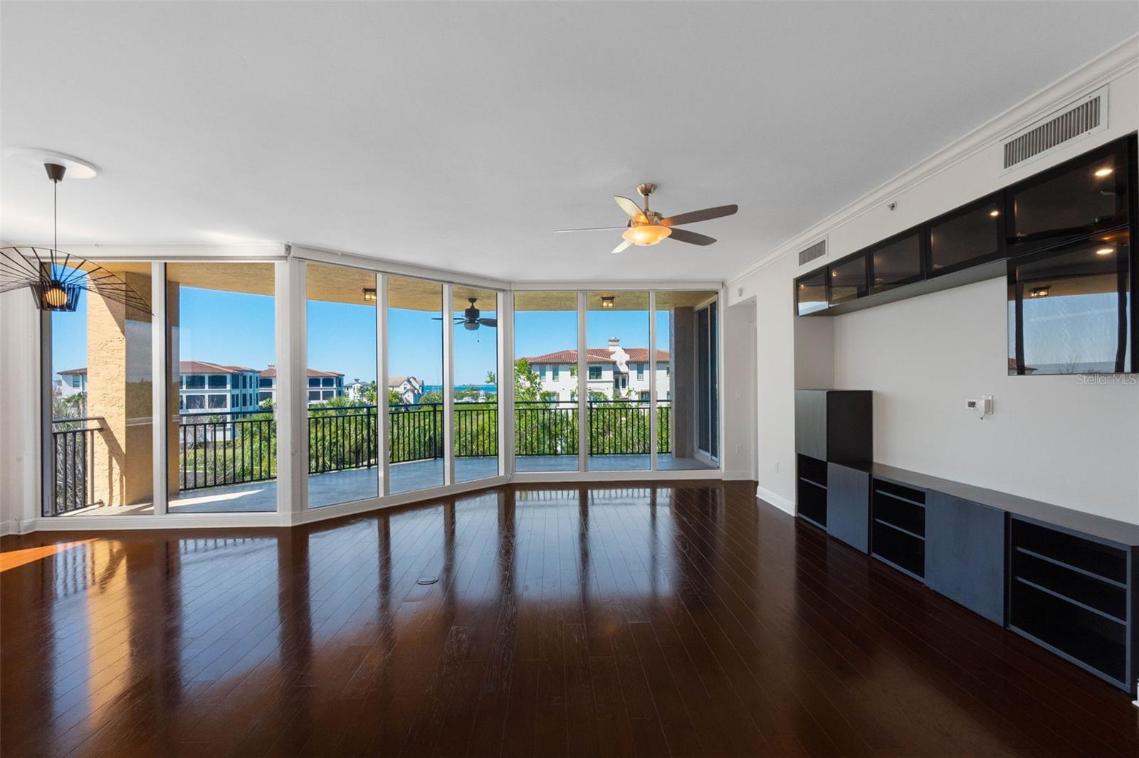 5823 BOWEN DANIEL DR #401 — photo 6
