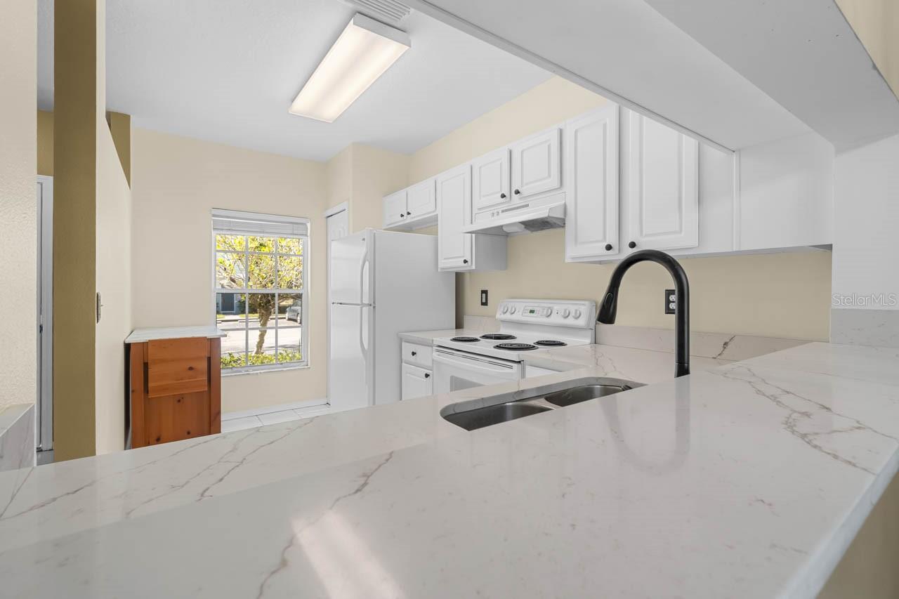 2411 LAKE WOODBERRY CIR — photo 19