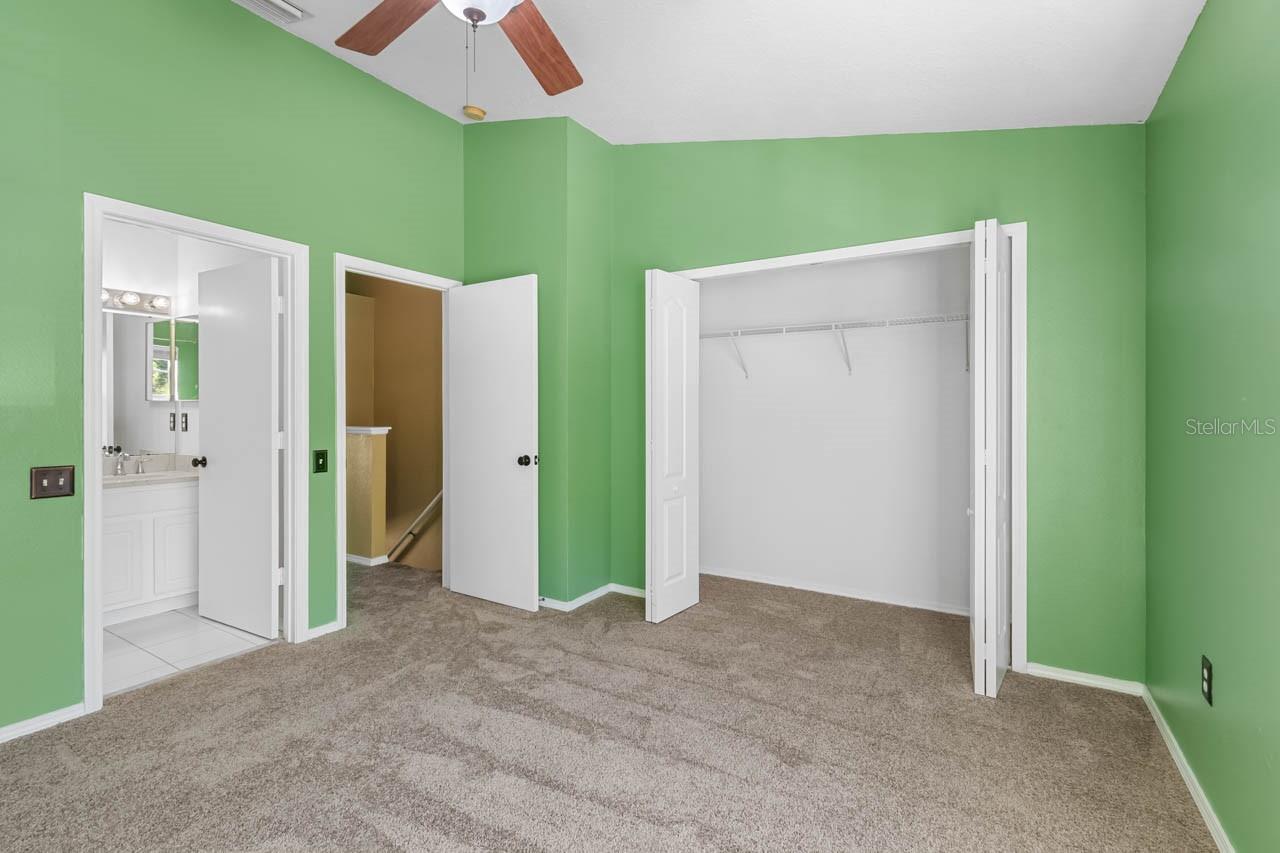 2411 LAKE WOODBERRY CIR — photo 32