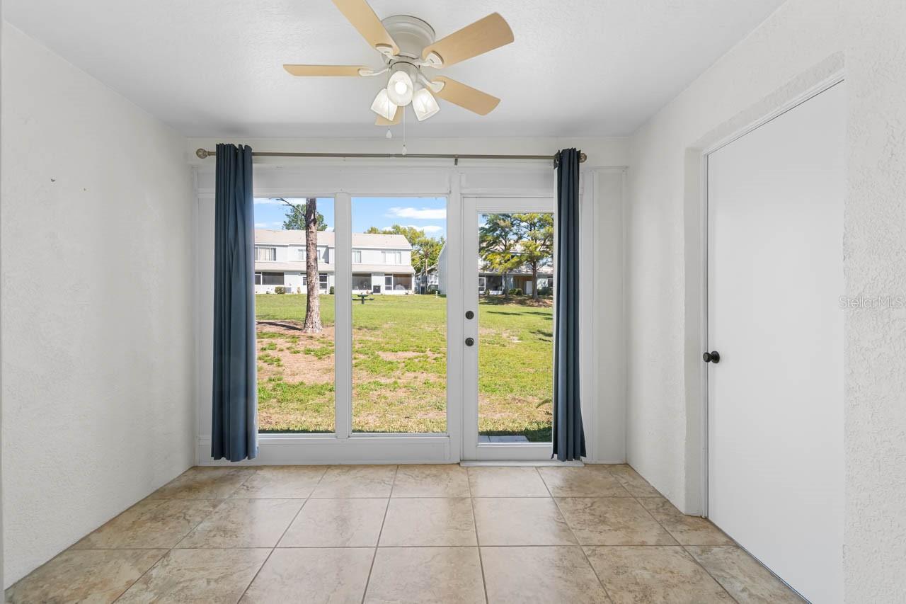 2411 LAKE WOODBERRY CIR — photo 11