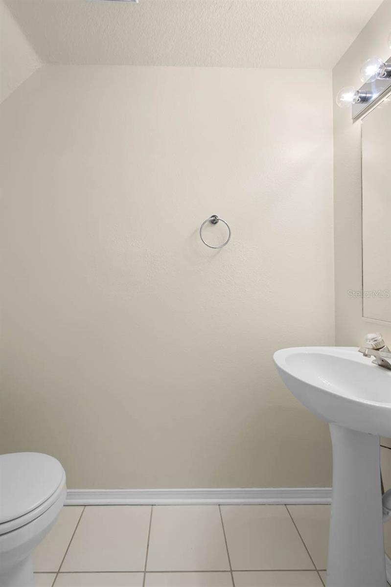 2411 LAKE WOODBERRY CIR — photo 35