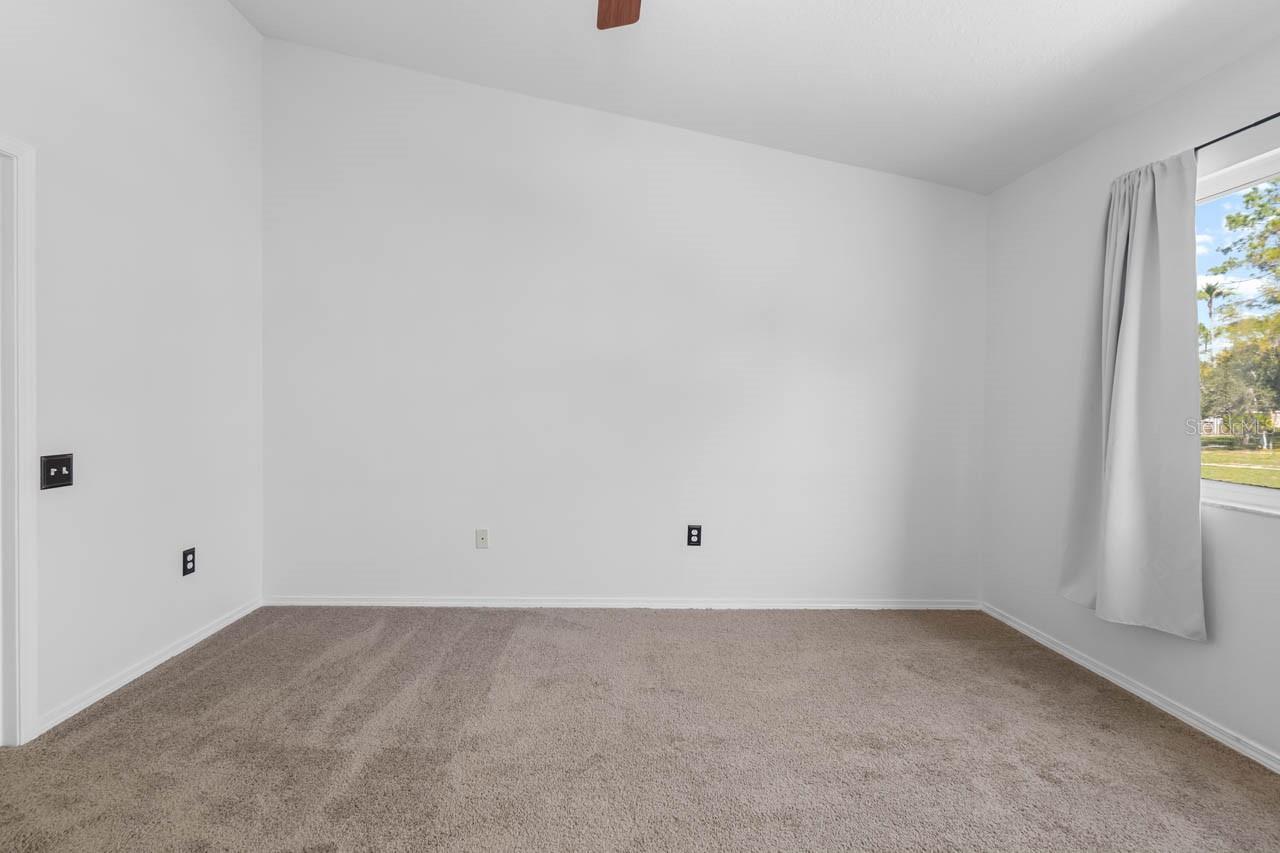 2411 LAKE WOODBERRY CIR — photo 24