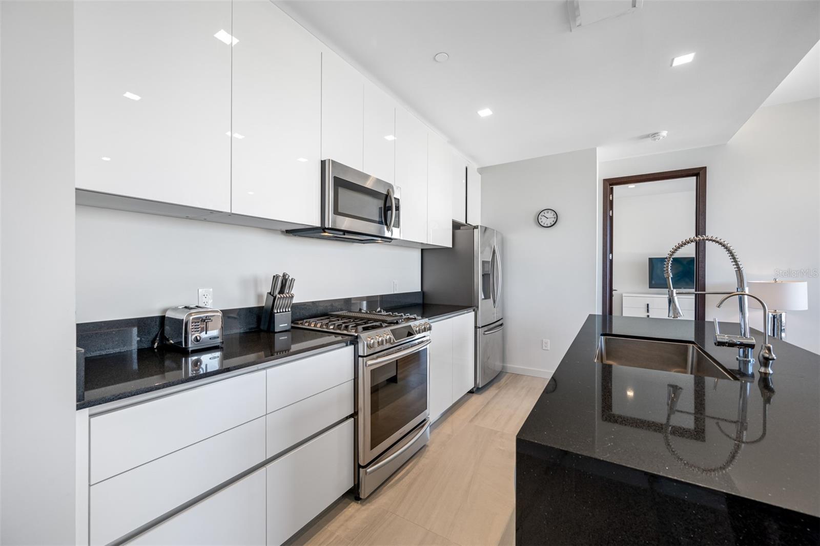 5 N OSCEOLA AVE #508 — photo 8
