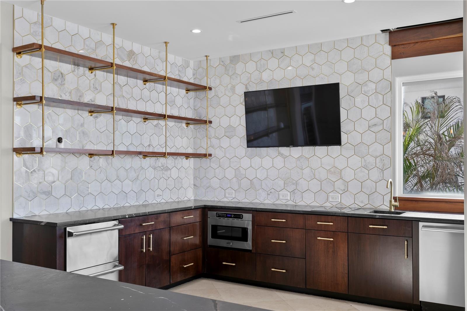 774 NINA DR — photo 37