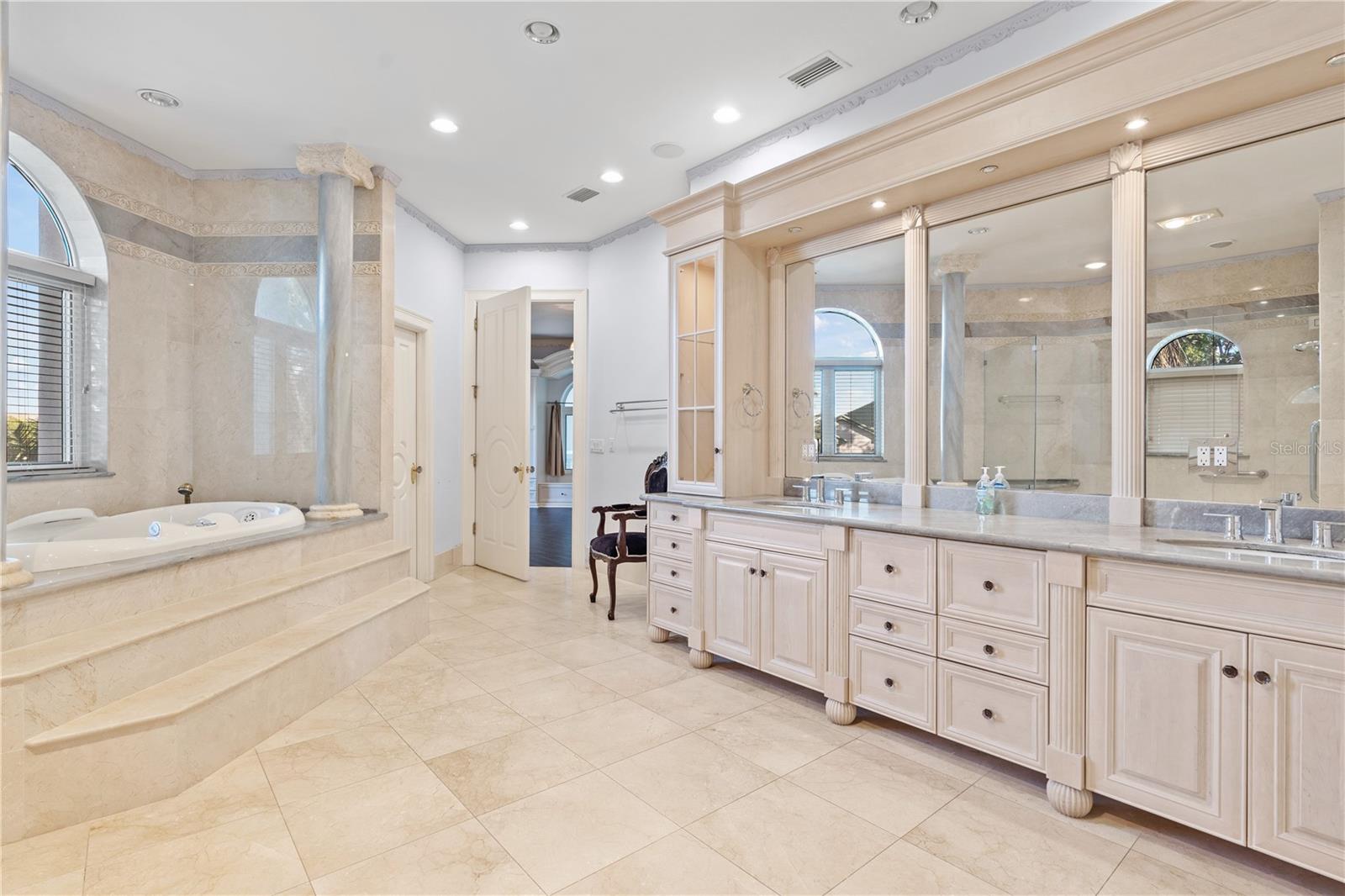 774 NINA DR — photo 14