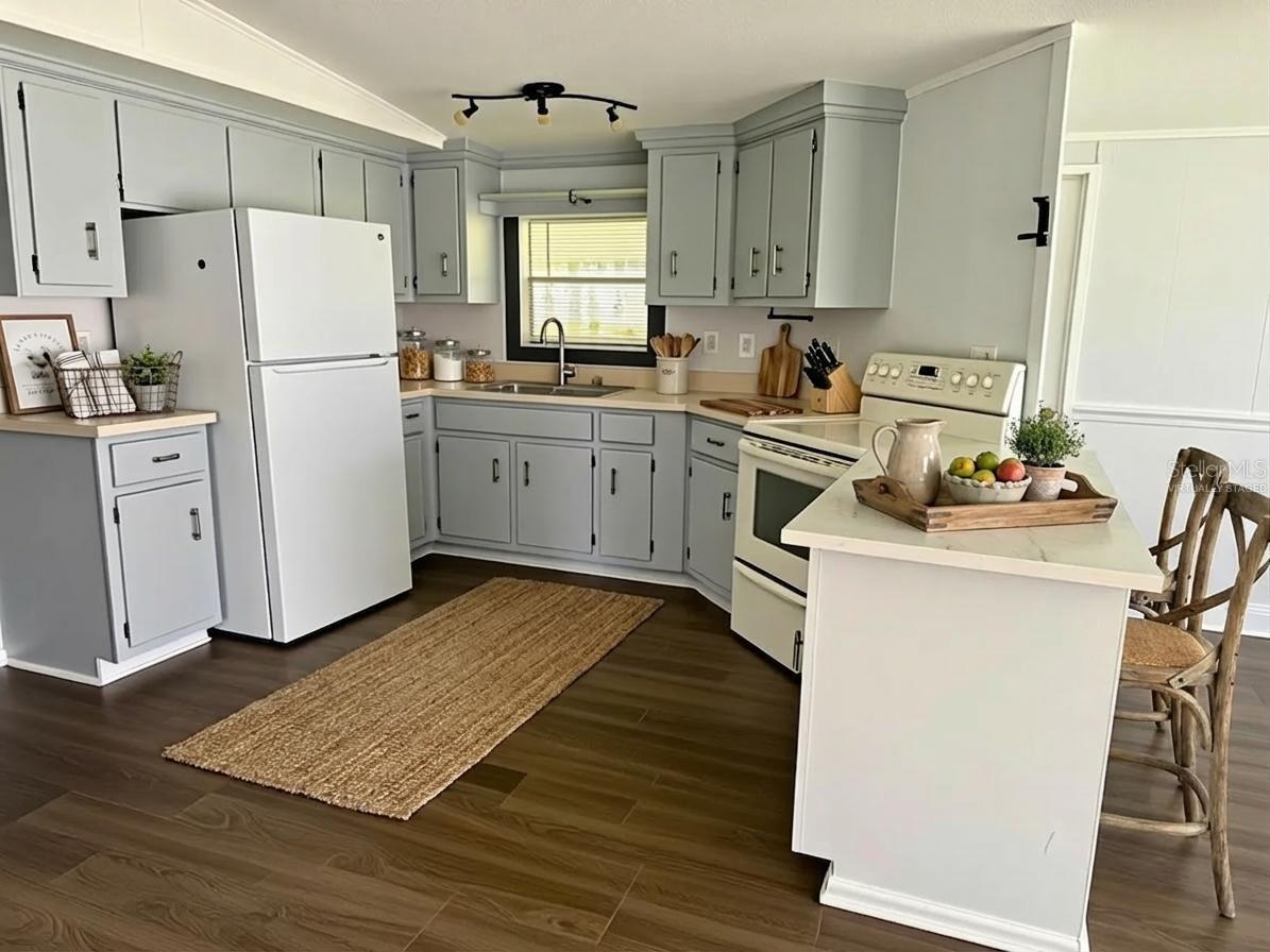 14618 GENEVA DR — photo 11