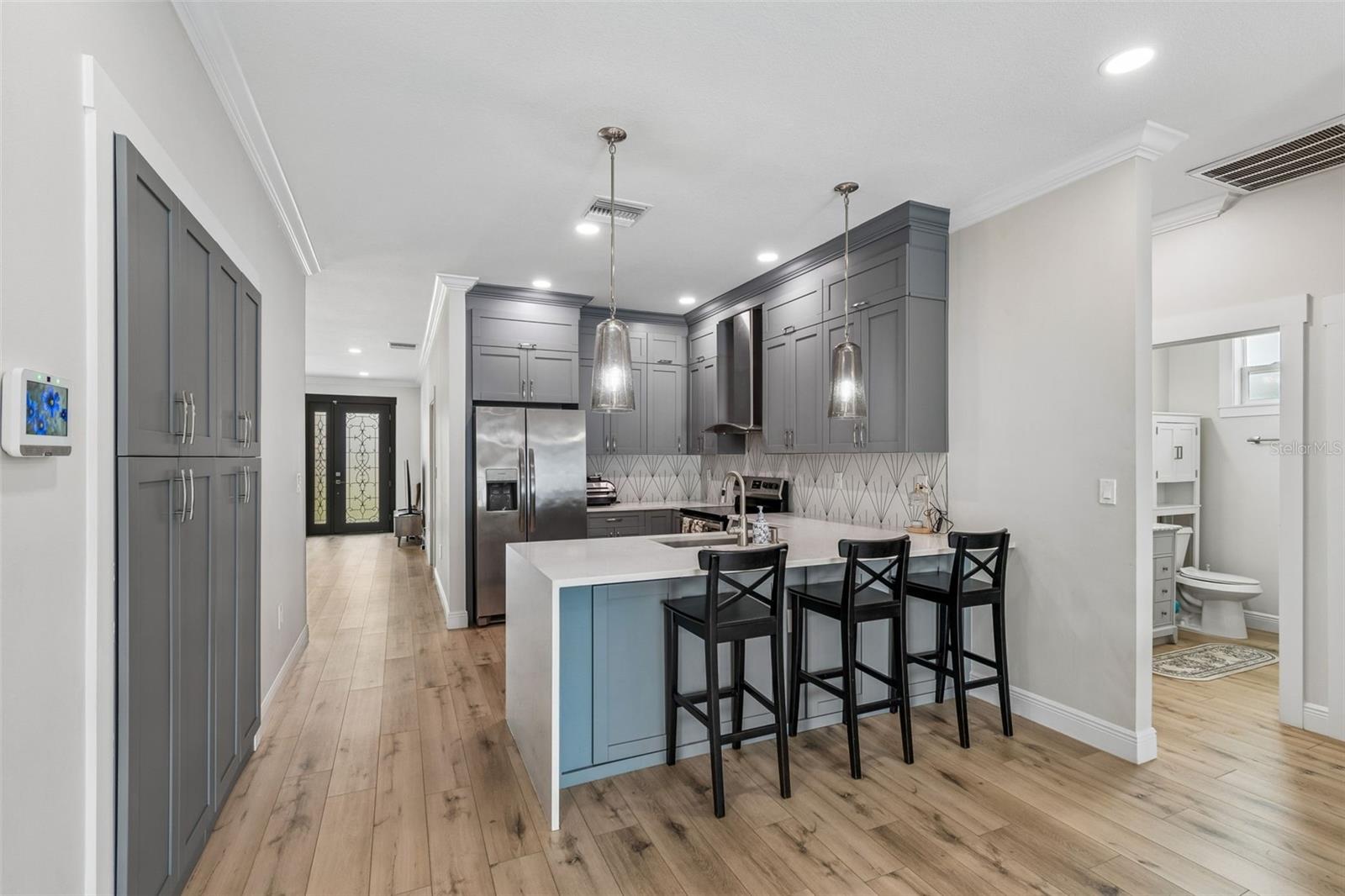 1901 W CLUSTER AVE — photo 15